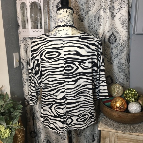 Grayson Threads zebra striped crop top - Picture 8 of 9